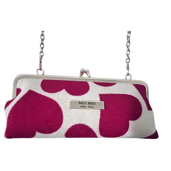 NIB Miu Miu Parfums Red Hearts Kiss lock Clutch - Picture 4 of 6